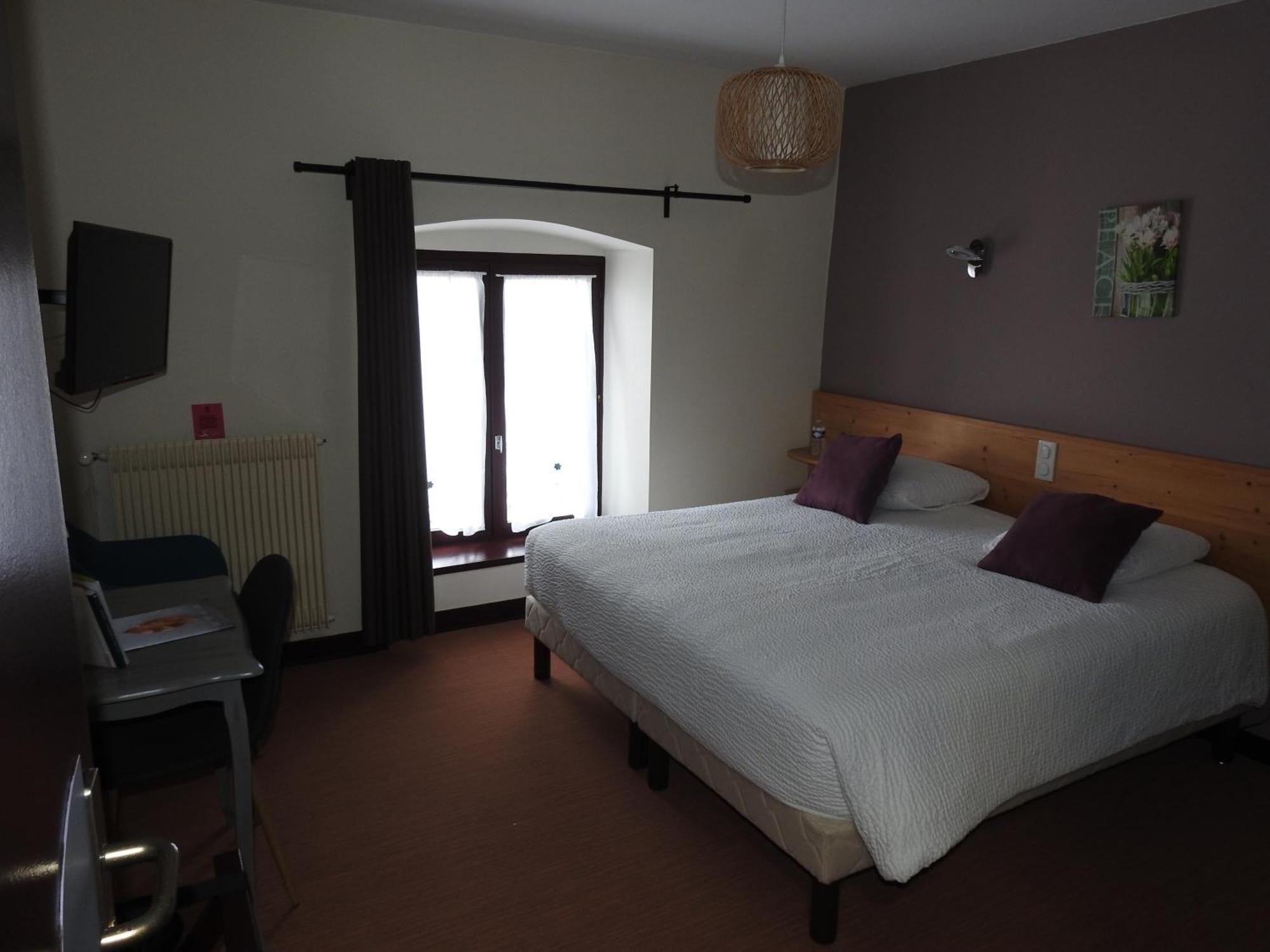 Le Barriol Hotel Saint-Julien-Chapteuil Exterior photo